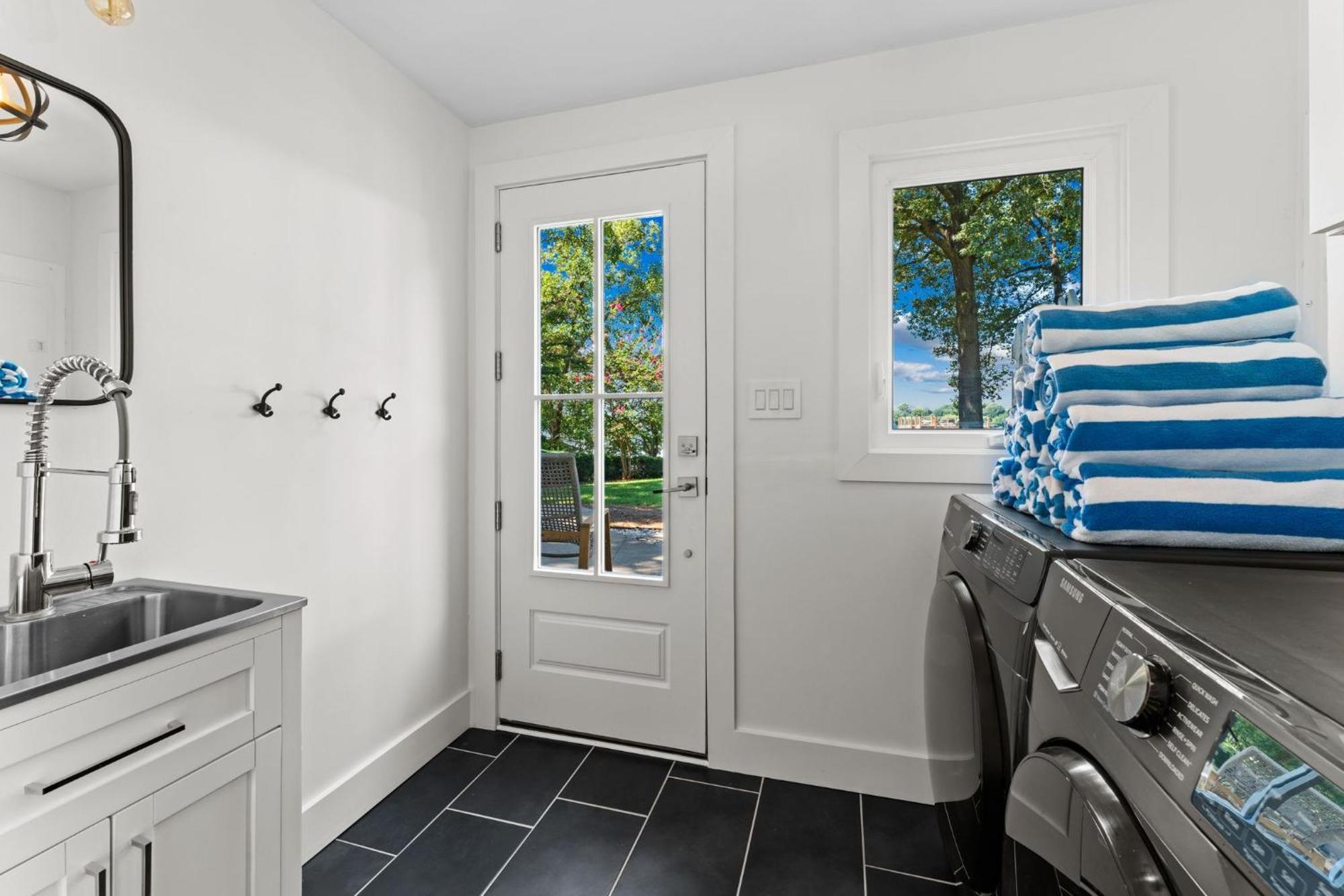 Lakefront Living Mooresville Exterior foto